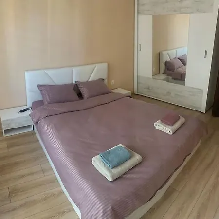 Brown Apartament